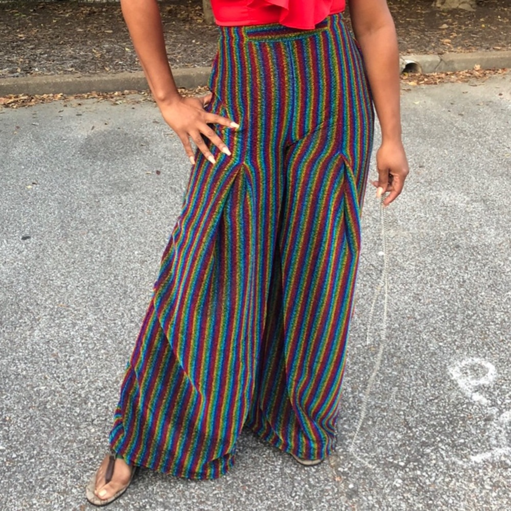 Wide leg shimmer stripped pants